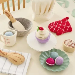 Kids West Elm Felt Baker Set