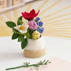 Kids West Elm Felt Flower Bouquet Set