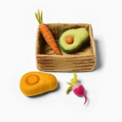 Kids West Elm Felt Veggie Set