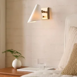 West Elm Zayn 1-Light Sconce (7")